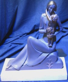 VIRGEN MODERNA CON NIÑO 003